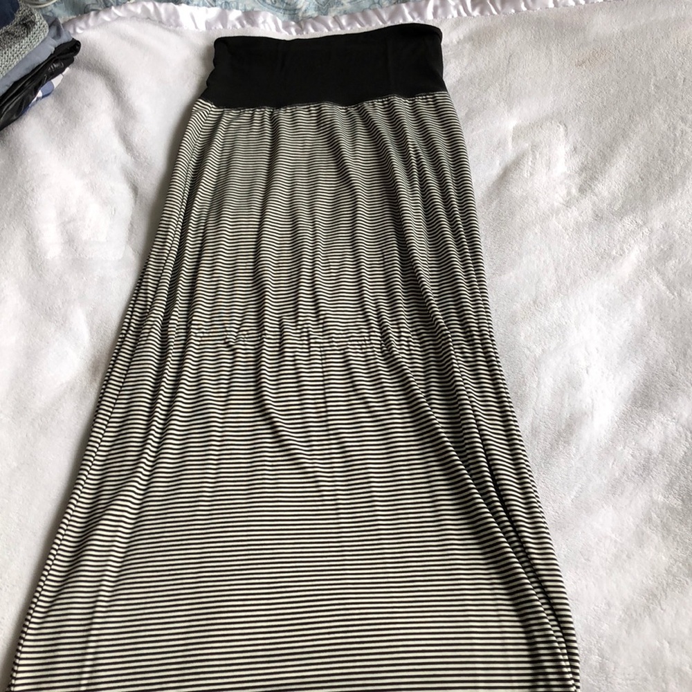 Max Studio maxi skirt